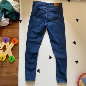 Levis mile high skinny size 31 EUC no stains